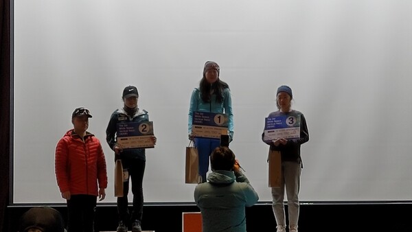 제1회 화이트 스페이스 스프린트 대회에서 안산시 줌마탐험대 여자부가 2위에 입상했다.