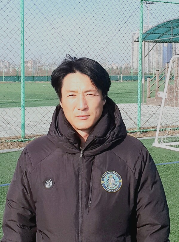                                       안산 그리너스FC 산하 U18 유스팀 이광호 신임감독 