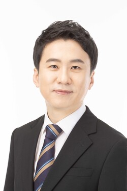 안산시의회 송바우나 의장