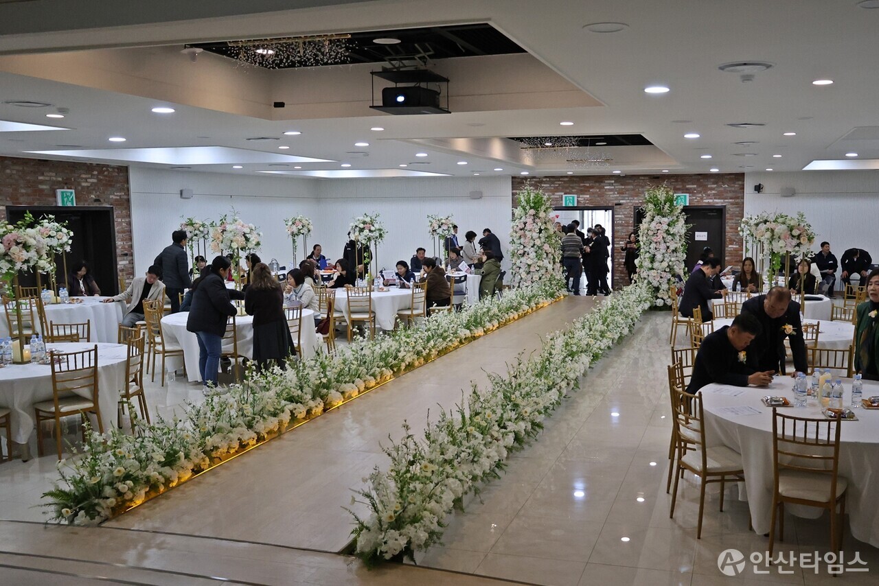 안산시 공공웨딩홀 재개관